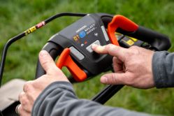 Honda HRX217EXA6 HRX-BE 21" Battery Self-Propelled Lawn Mower w/ 12Ah Battery & Charger - HON HRX217EXA6