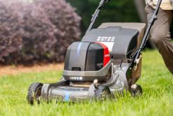 Honda HRX217VKA4 HRX-BV 21" Battery Self-Propelled Lawn Mower w/ 8Ah Battery & Charger - HON HRX217VKA4