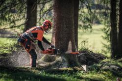 Husqvarna 966733174 572XP 24" 70.6cc Professional Gas Chainsaw - HUS 966733174