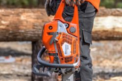 Husqvarna 967690938 550XPG II 50.1cc Gas Engine Chainsaw w/ 18" Bar & Heated Handles - HUS 967690938