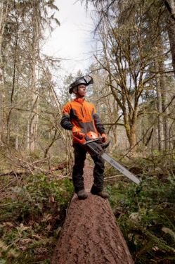 Husqvarna 970493092 585 32" 86cc Professional Gas Chainsaw - HUS 970493092