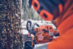Husqvarna 970696728 562XP Mark II 59.8cc Professional Gas Chainsaw w/ 28" Bar - HUS 970696728