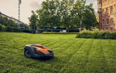 Husqvarna 970800805 Automower 520 EPOS Robotic Mower 