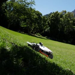 Mammotion LUBA 2 AWD 5000HX Robot Lawn Mower w/ 1.25 Acre Mowing Capacity, 2.2- 4" Adjustable Cutting Height , & 80% Slope  - MAM 5000HX