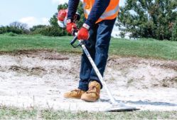 Maruyama LB300 30.1cc Commercial Landscape Blade Edger - MARU LB300