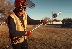 Maruyama TPP300 Telescopic Extended-Reach Pole Pruner w/ 30.1cc 2-Cycle Engine & 10" Oregon Bar - MARU TPP300
