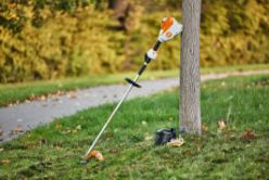 STIHL FSA 120 R SET 40V Battery String Trimmer Kit w/ AP 300 S Battery & AL 301 Charger - STI FSA 120 R SET