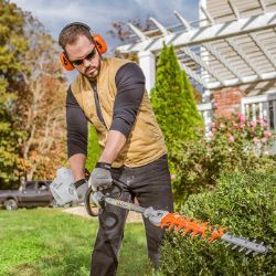 STIHL HL 56 27.2cc Low-Emission Gas-Powered Extended Hedge Trimmer - STI HL 56