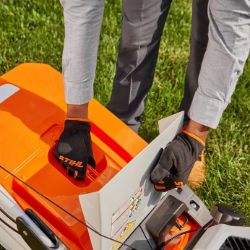 STIHL RM 655 YS 21" Gas-Powered Walk Behind Self-Propelled Hydrostatic Gearbox Lawn Mower w/ Bagger & Blade Brake Clutch - STI RM 655 YS