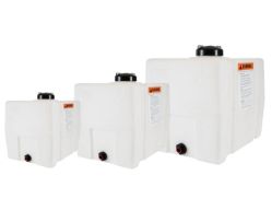 Buyers Products 82123909 24" X 19" X 22" 30 Gallon Polyethylene Storage Tank - BUY 82123909