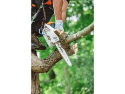 STIHL MS 151 T C-E 23.6cc Gas-Powered Lightweight Ultra-Portable Top-Handle Chainsaw (Bar & Chain Not Included) - STI MS 151 T C-E