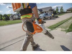 STIHL BGA 200 553 CFM Battery-Powered Lightweight Portable Handheld Leaf Blower (Bare Tool) - STI BGA 200