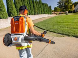 STIHL BGA 300 571 CFM Battery-Powered Noise Reduction System Backpack Leaf Blower (Bare Tool) - STI BGA 300