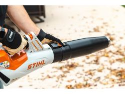 STIHL BGA 60 459 CFM Premium Battery-Powered Handhelf Leaf Blower Kit w/ AK 30 Battery & AL 101 Charger - STI BGA 60