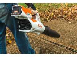 STIHL BGA 60 UNIT 459 CFM Premium Battery-Powered Handhelf Leaf Blower (Bare Tool) - STI BGA 60 UNIT