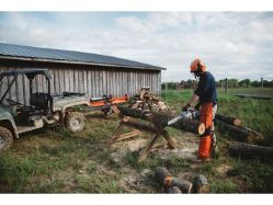 STIHL MS 201 C-EM 35.2cc Gas-Powered Lightweight Smart Tech Chainsaw Power Unit (Bar & Chain Not Included) - STI MS 201 C-EM