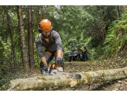 STIHL MSA 300 C-O 20 36V 20" Battery-Powered High Performance Comfort Grip C-O Chainsaw w/Bar & Chain - STI MSA 300 C-O 20