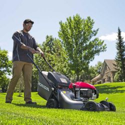 Honda HRN216VKA 21" 166cc Gas Walk Behind Self-Propelled Lawn Mower w/ GCV170 Engine - HON HRN216VKA