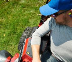 Toro 74050 4000 Series Z-Master Zero-Turn Lawn Mower w/ 52" Deck & 25.5hp Kawasaki Engine - TOR 74050